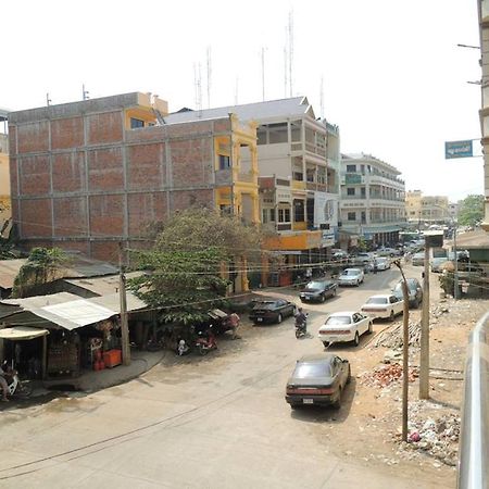 Shang Hai pensión Battambang Exterior foto